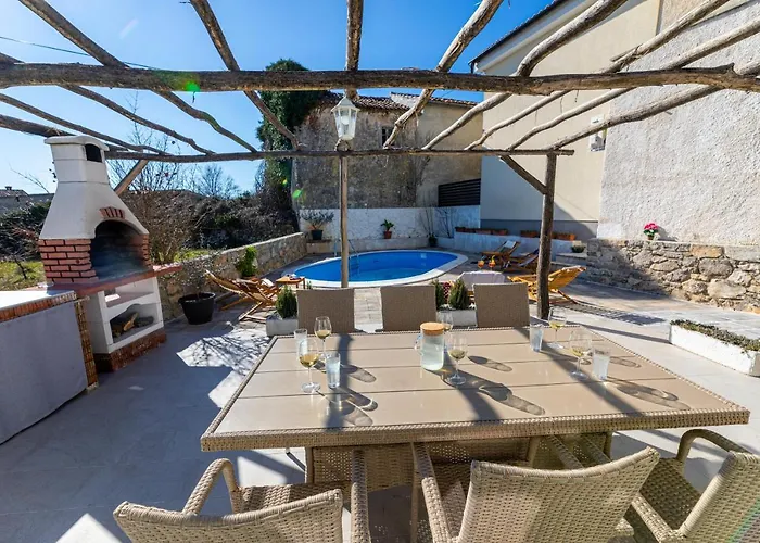 Villa Elm